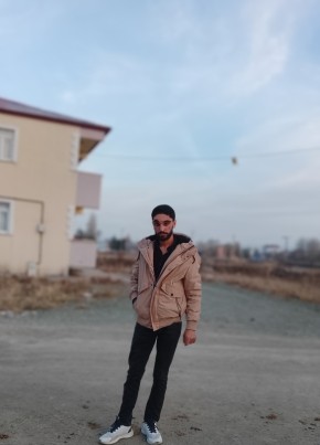 Ersin, 19, Turkey, Kars