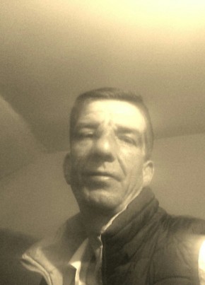 Marius, 37, Romania, Iași