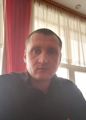 Михаил из Тольятти 51 год