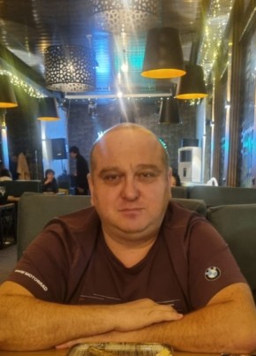 Юрий из Байқоңыра 44 года