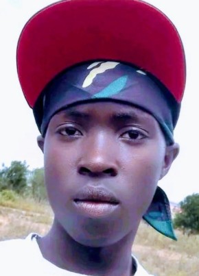 Mustafa, 19, Kenya, Nairobi