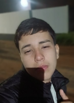 Isaías из São Paulo capital 18 лет