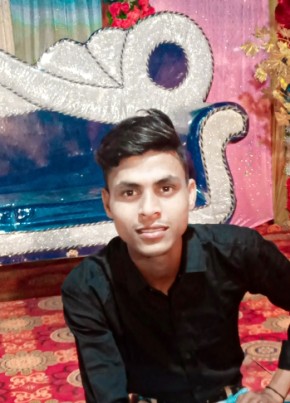 Hacker boy, 20, India, Varanasi