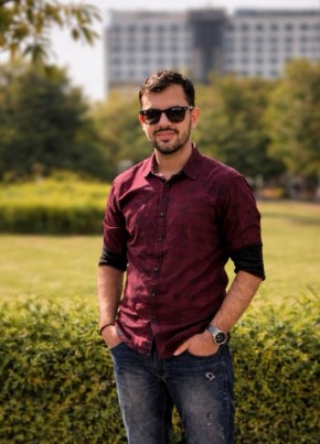 Shubham из Delhi 25 лет
