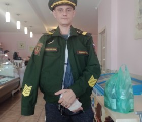 Олег, 38 лет, Луганськ