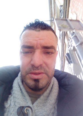 Walid, 44, République Française, Rouen