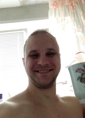 Павел из Чапаевска 35 лет
