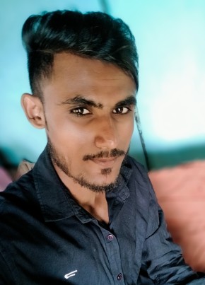 Jignesh Rohit, 22, India, Vadodara