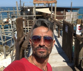 Tommaso, 48, Roseto degli Abruzzi
