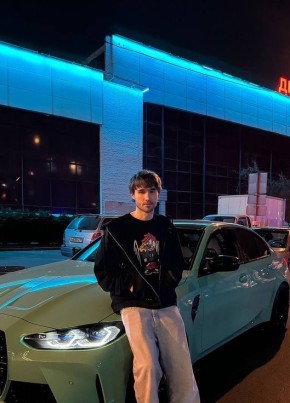 Олег из Симферополи 22 года