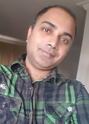Amit, 43, Australia, Perth