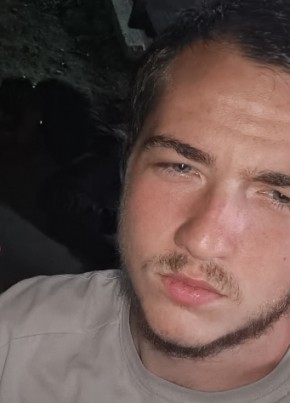 Андрей из Воронежа 20 лет