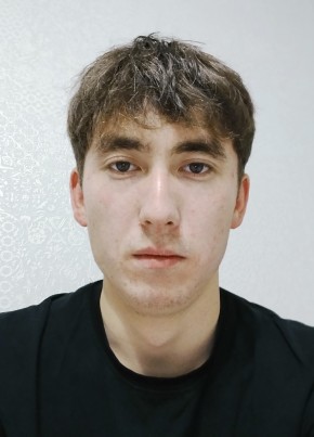 Аскар из Екатеринбурга 22 года