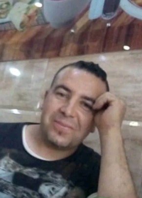 Hatem Dif, 41, Algeria, Batna