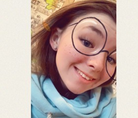 Becky McCallum, 24, Ardrossan
