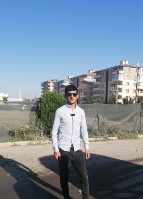 AHMET KAYA , 24, Türkiye Cumhuriyeti, Kırşehir