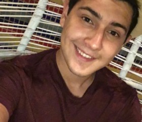 Guille Herrera, 27, Curridabat