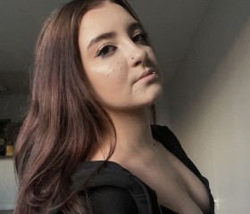 Milana, 21, Los Angeles