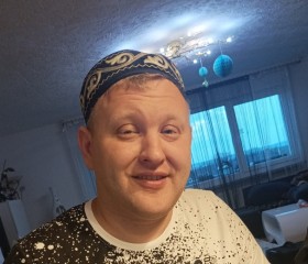 Tor Bogegipta, 42, Trier