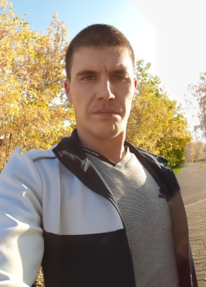 Максим, 40, Россия, Березовский