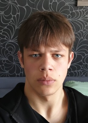 Дмитрий из Южно-Сахалинска 18 лет