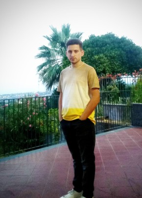 Alessandro, 22, Repubblica Italiana, Trecastagni