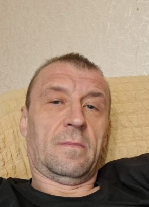 Антон из Кушвы 47 лет