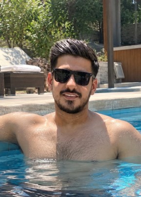 Hamid из Bahçelievler 26 лет