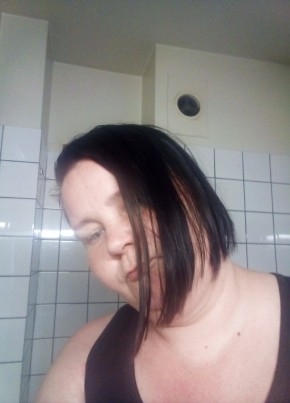 Sanna, 41, Suomen Tasavalta, Hämeenkyrö