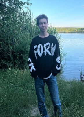 Богдан из Прилуки 19 лет