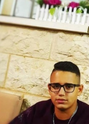Mohamed J, 22, מדינת ישראל, אֵילִיָּה קַפִּיטוֹלִינָה
