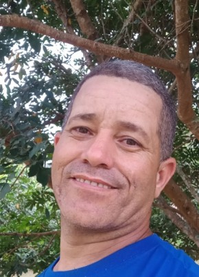 Mario Santos, 45, República Federativa do Brasil, São Paulo capital