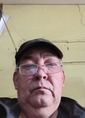 Андрей из Твери 57 лет
