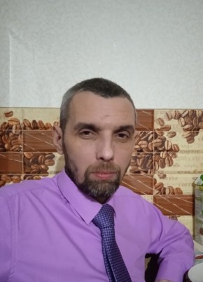 Михаил из Омска 43 года