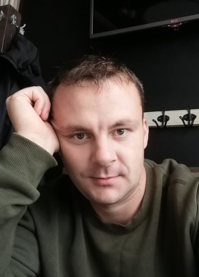Денис, 36, Россия, Белозёрск