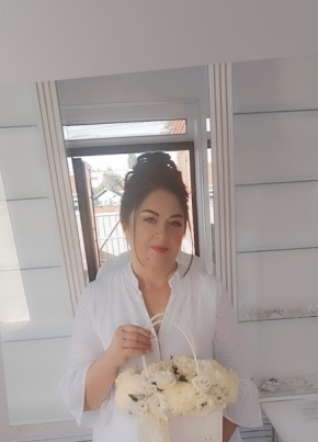 Ирина из Армавира 53 года