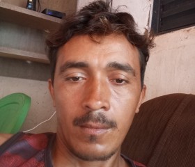 Marivaldo Dias m, 20, Sao Raimundo Nonato