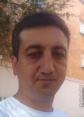 Элвир из Өскемена 32 года