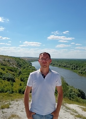 Руслан из Воронежа 40 лет