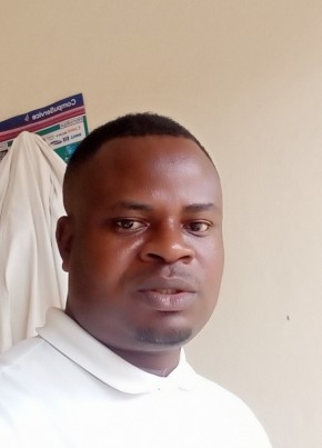 Justin, 41, Burundi, Bujumbura