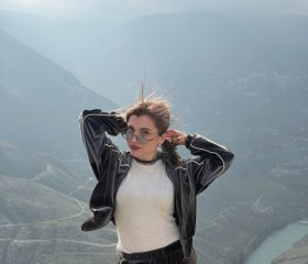 Liliia, 26, Otradnyy