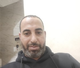 صلاح, 40, Alexandria
