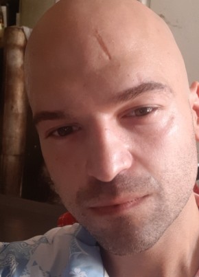 Broskiline из Roma 32 года