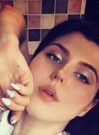 Masha, 23  , Moscow