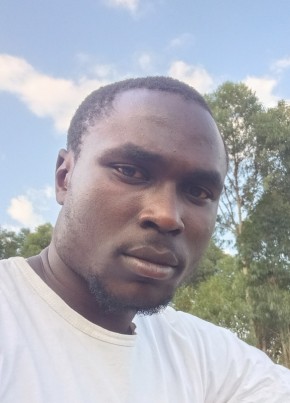 felix из Nairobi 21 год