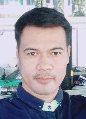 Surachai, 48, ราชอาณาจักรไทย, ปราณบุรี