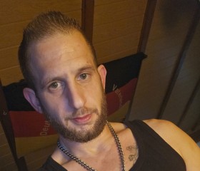 Strallemann, 35, Koeln