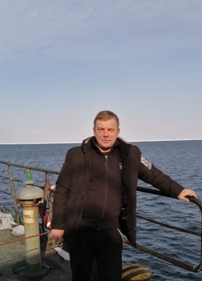 Алексей из Ликино-Дулево 52 года