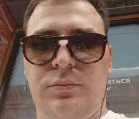 Vadim, 38, Moscow