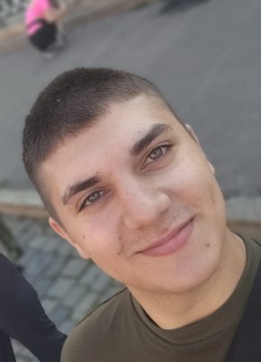 ZARIF ShAYDULLIN, 21, Russia, Barnaul